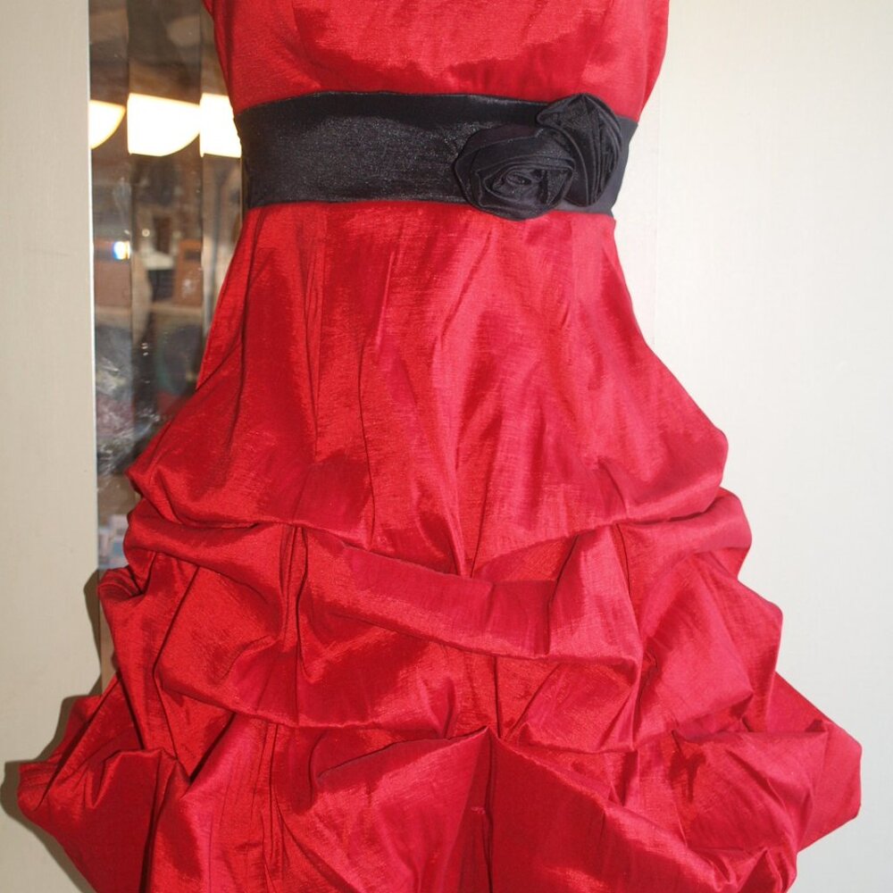 Short Red DRESS Size 5 By Pompous Girl  Used for photo shoot - Picture 3 of 11